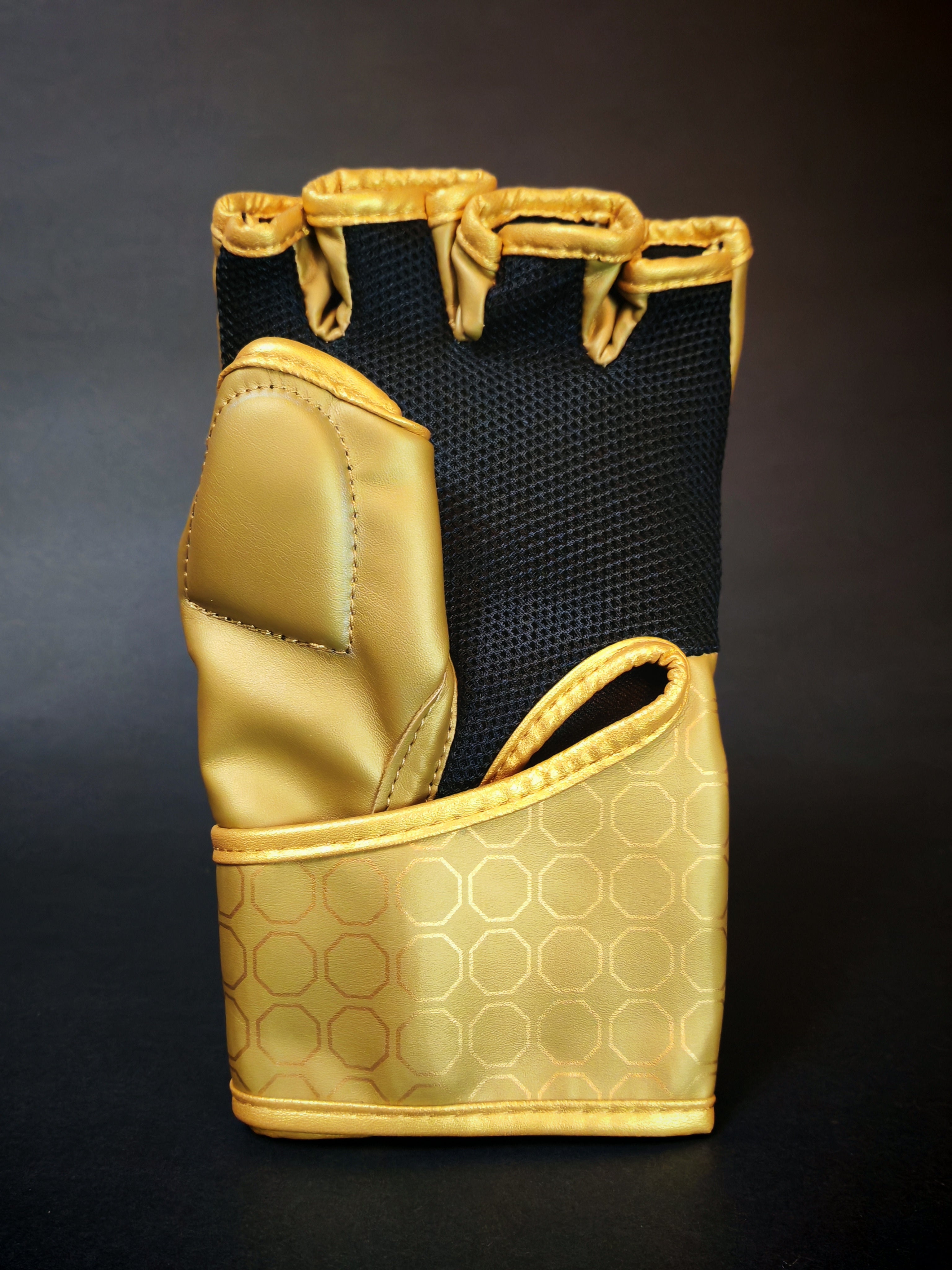 UFC Title MMA Gloves – Gold